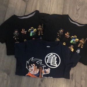 Boys short sleeve old navy t size 4 (xs)